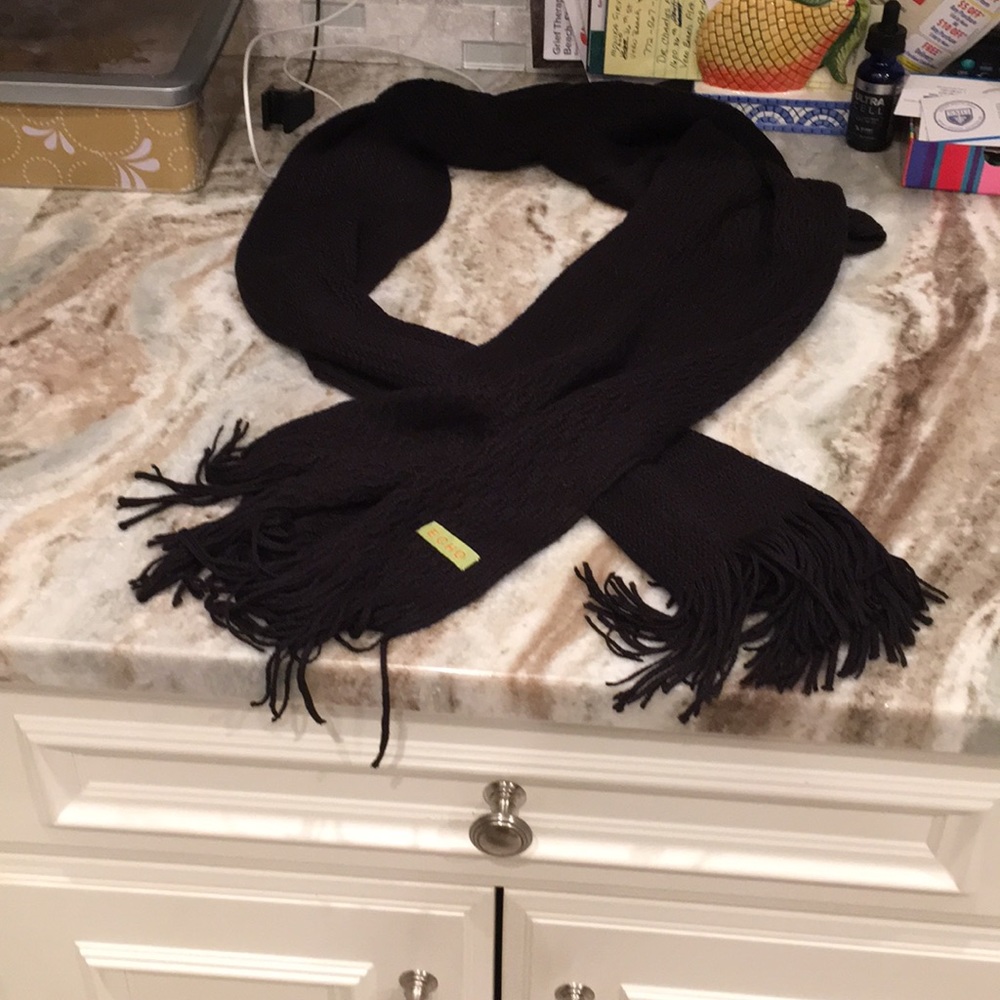 Echo scarf